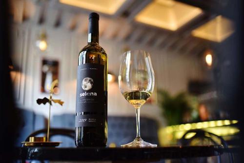 Feel like home at Plavinci organic winery Belgrade. Natural wine tasting with home-made snacks and great views